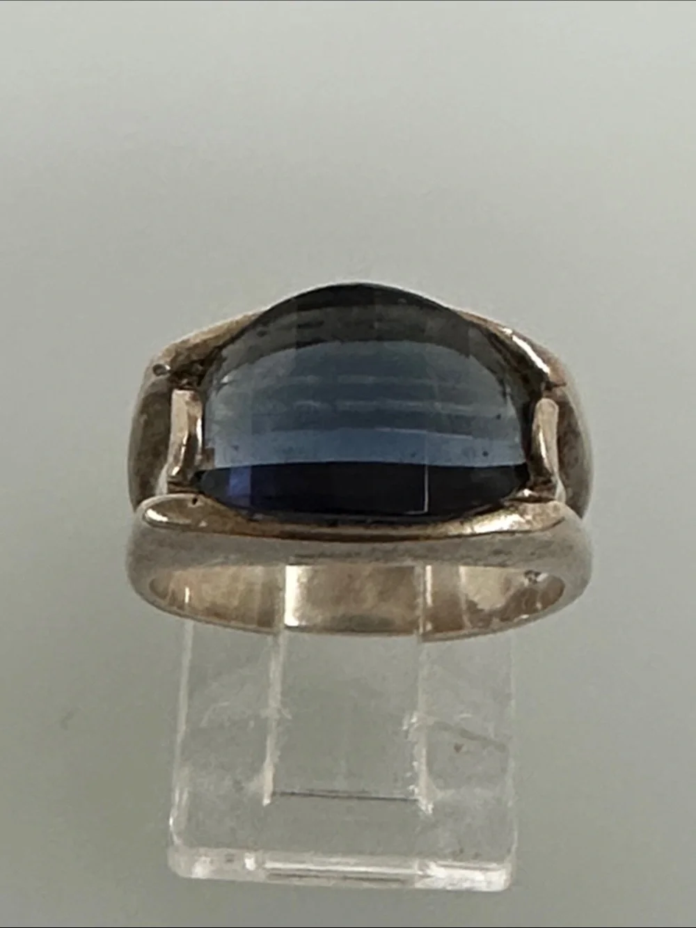 Sterling Silver Ring with Blue-Stone size 7.5
